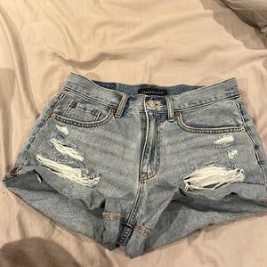 Mom shorts from aerorpostale